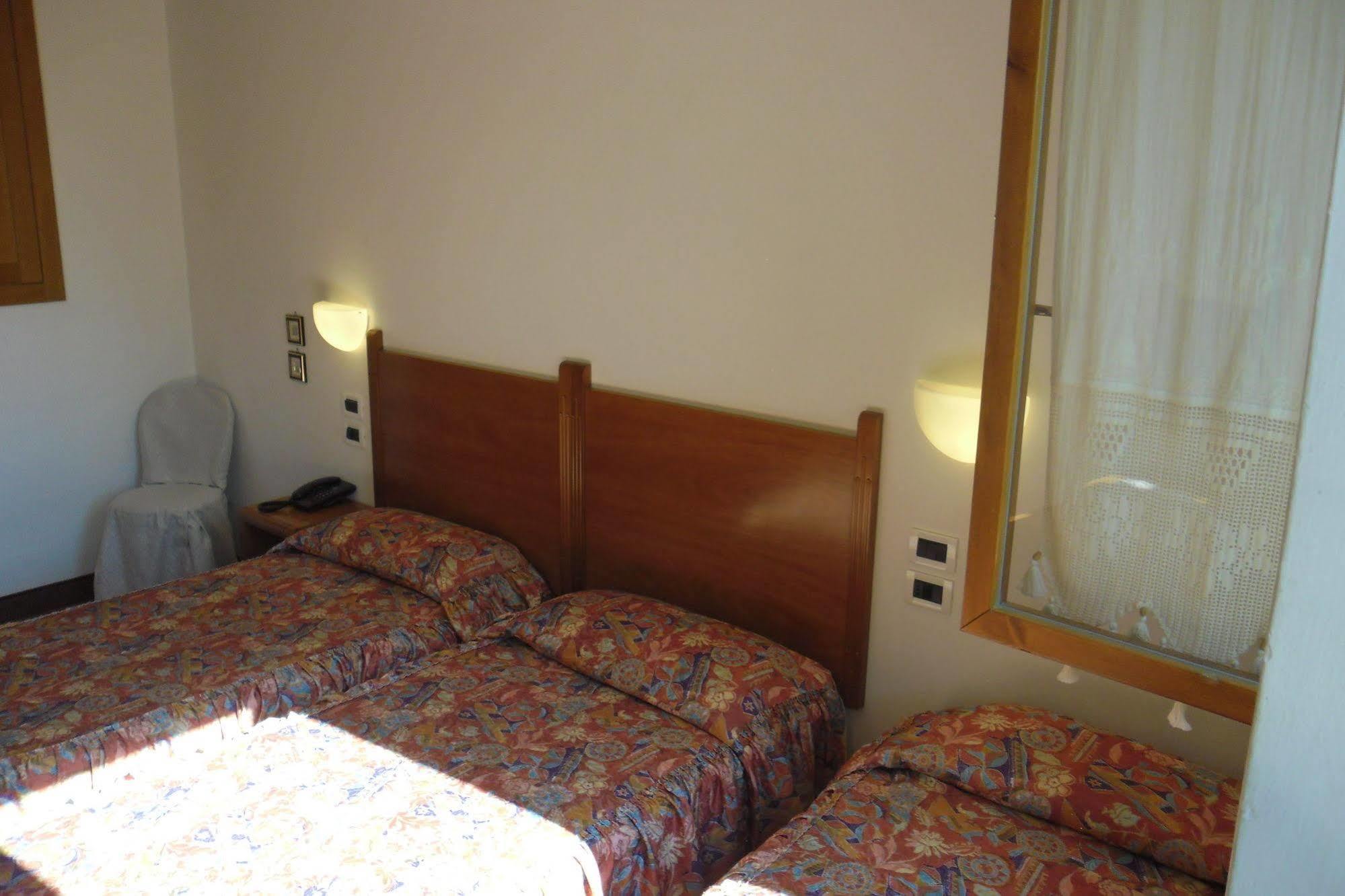 Hotel Ristorante Farneta Cortona Eksteriør bilde