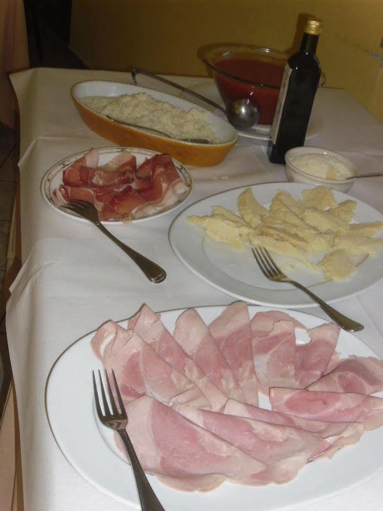 Hotel Ristorante Farneta Cortona Eksteriør bilde